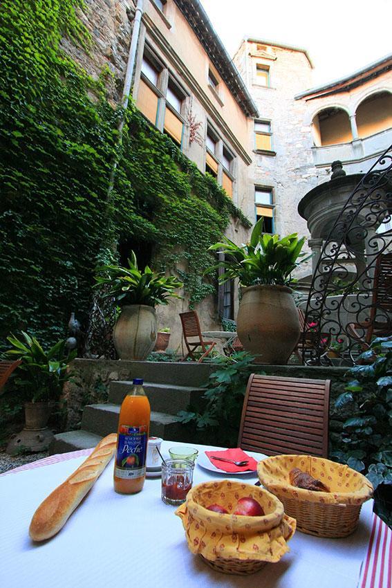 Hotel Restaurant D'Alibert Caunes-Minervois Экстерьер фото